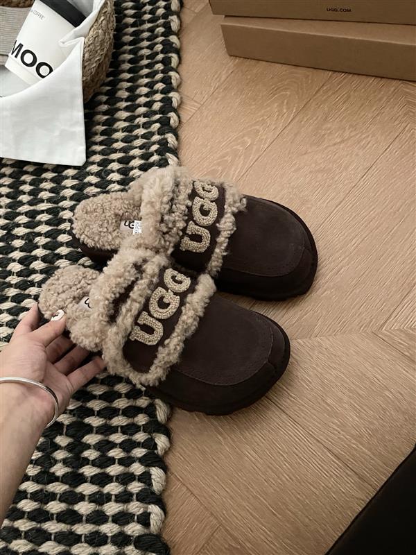 2025126111244986 210